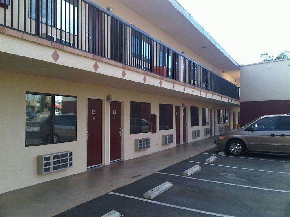 Americas Best Value Inn Pasadena Zewnętrze zdjęcie